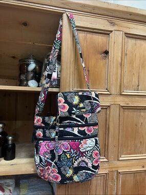 Vera Bradley Hipster Crossbody and RFID Wallet in Kauai Floral Pattern